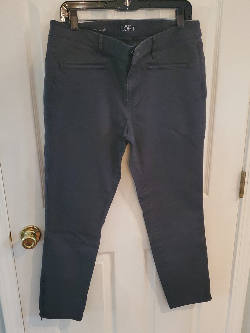 LOFT Women’s Dark Navy Slim Straight Jeans